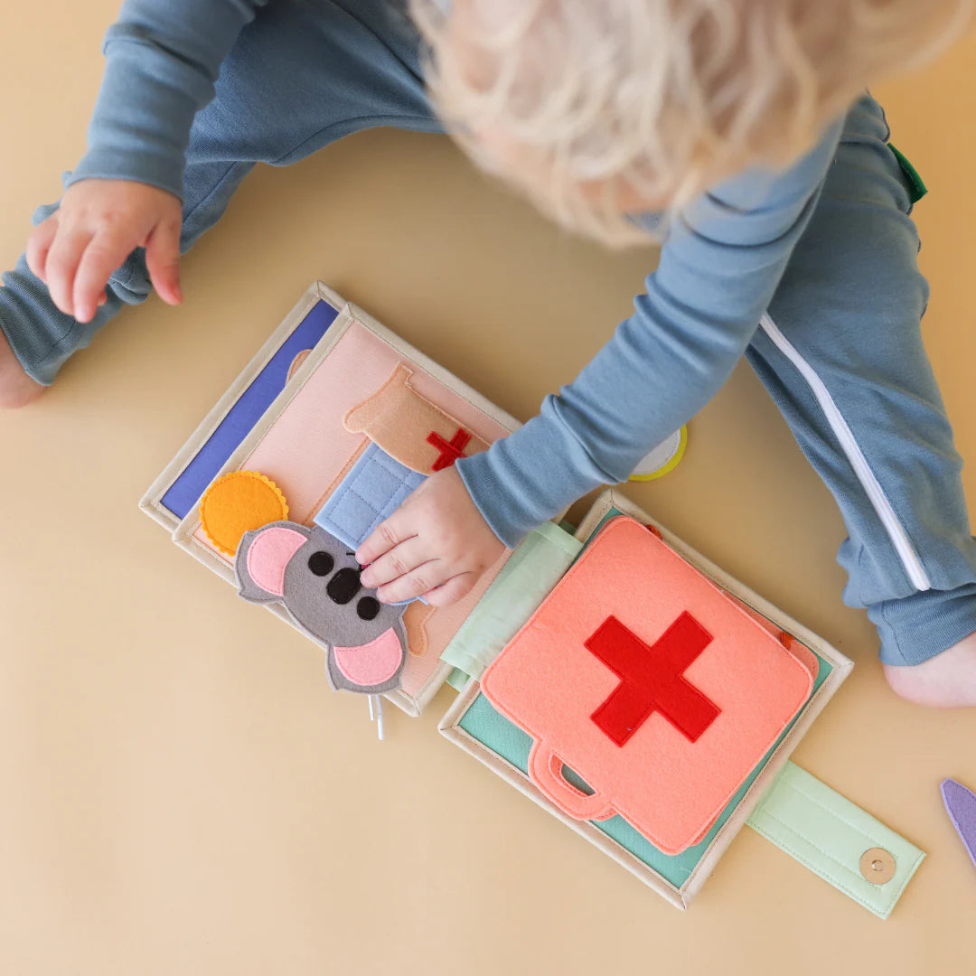 Libro Interactivo de Tela - Medic / Doctor