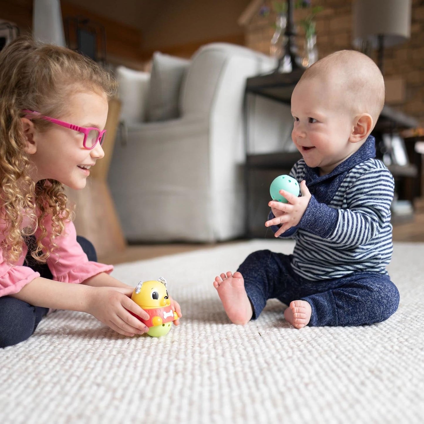 Cachorro Crawl and Chase