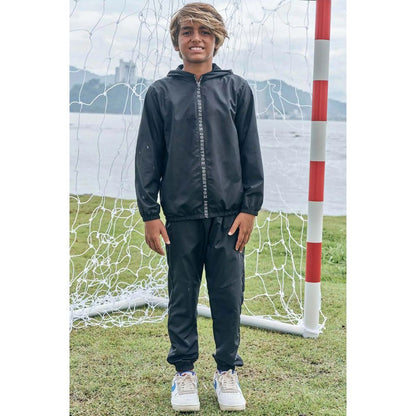 Jacket Negro con Capucha