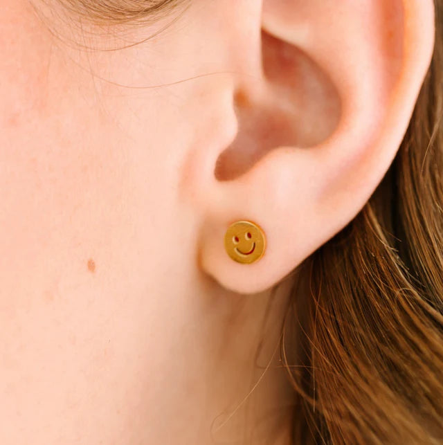 Aretes Classic Smiley Face - (Cubiertos 18K)