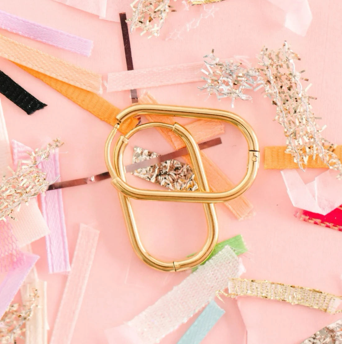 Aretes (Cubiertos 18K) - Rectangle Gold Huggies Argollas Rectangulares