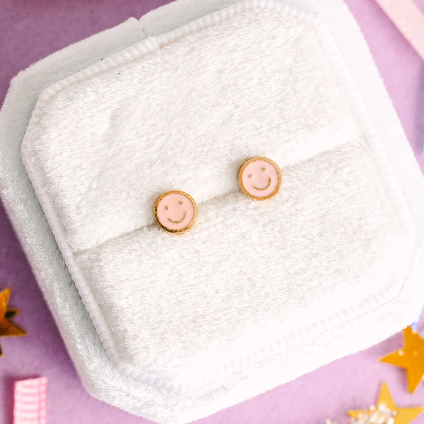 Aretes Tiny Pink Smiley (Cubiertos 18K)