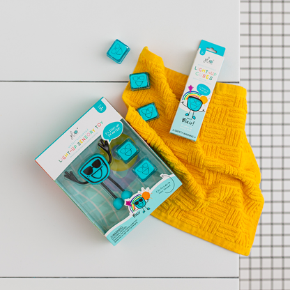 Set de 4 Cubos que Brillan en la Oscuridad - Distintos Personajes