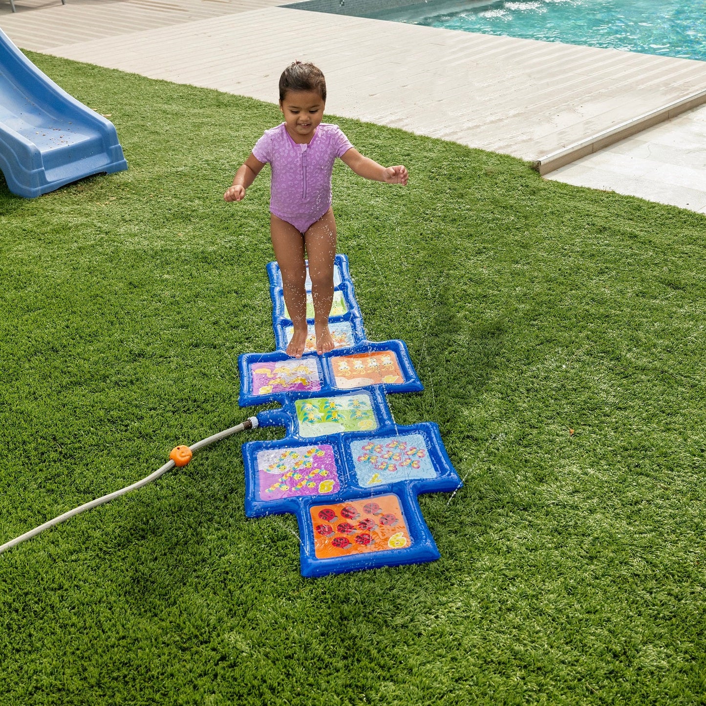 Little Tikes Animal Friends Hopscotch Sprinkler - Rayuela de Agua