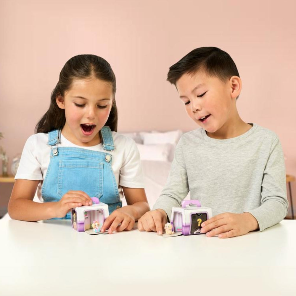 Little Live Pets™ Mama Surprise Families Adoption Pack with 2-4 Babies