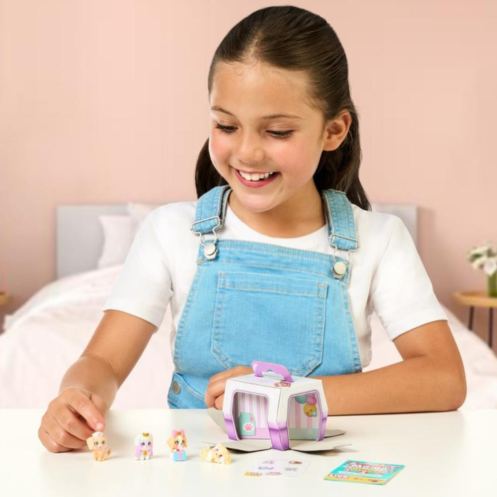 Little Live Pets™ Mama Surprise Families Adoption Pack with 2-4 Babies